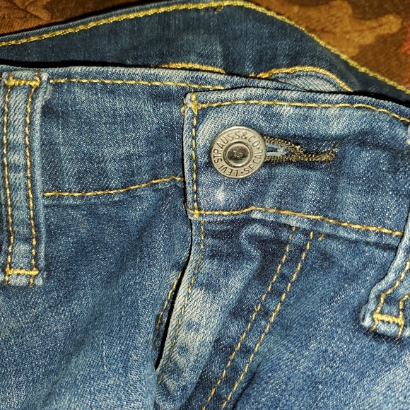 Women's Levi's - Picture 2 of 8
